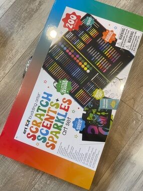 NEW for the art lover! Scratch Scents & Sparkles Art Set - Multicolor